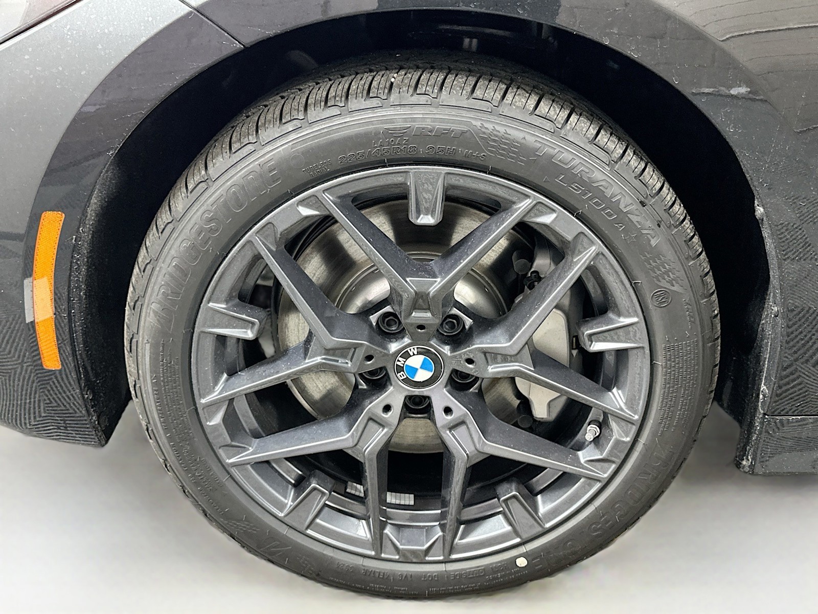 2025 BMW 3 Series - Photo 26