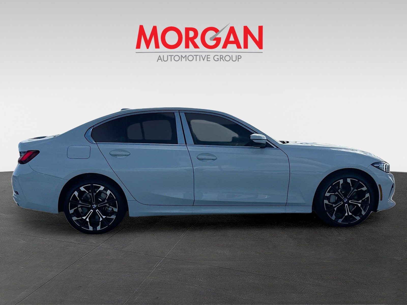 2025 BMW 3 Series - Photo 8