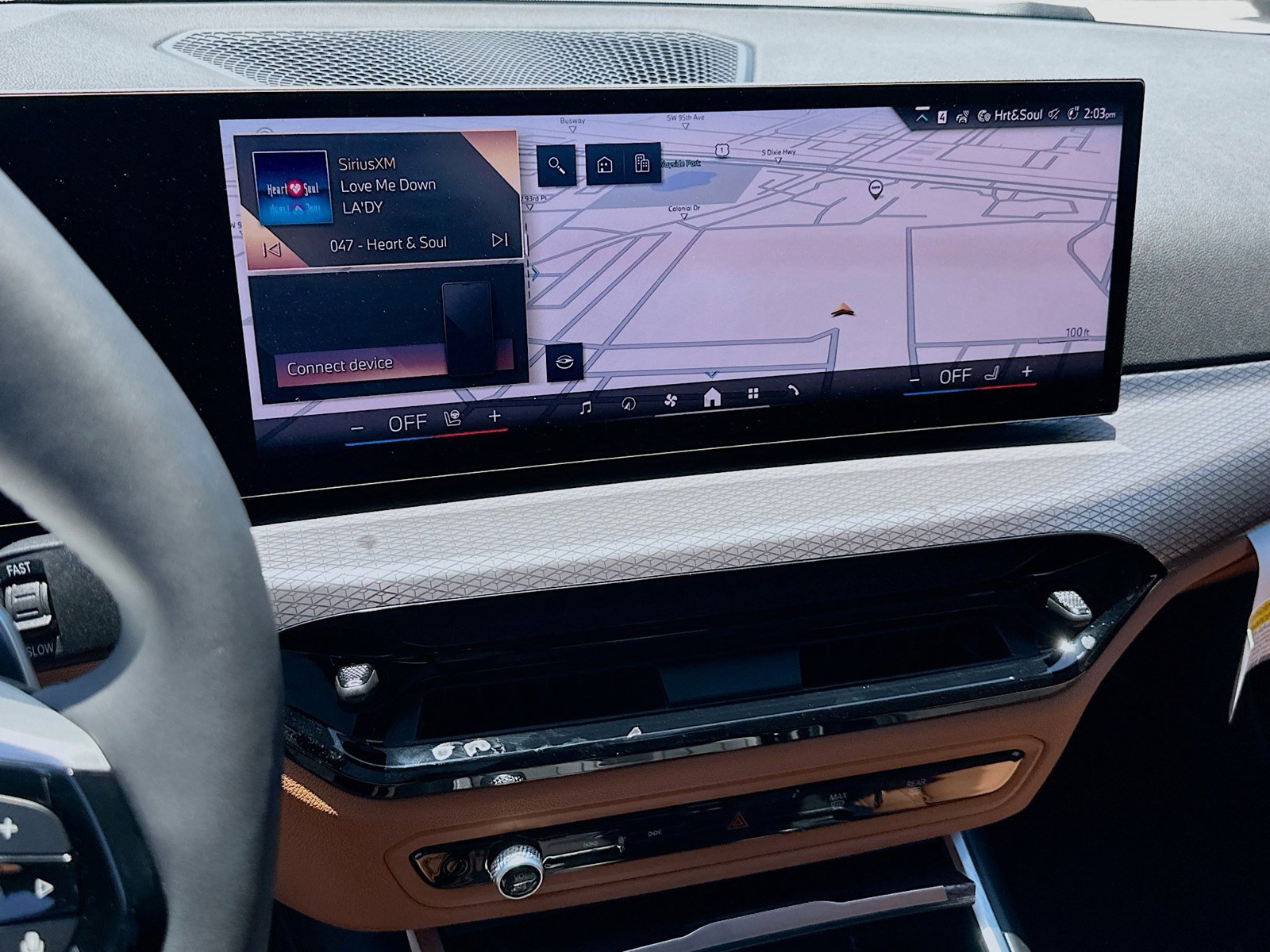 2025 BMW 3 Series - Photo 10