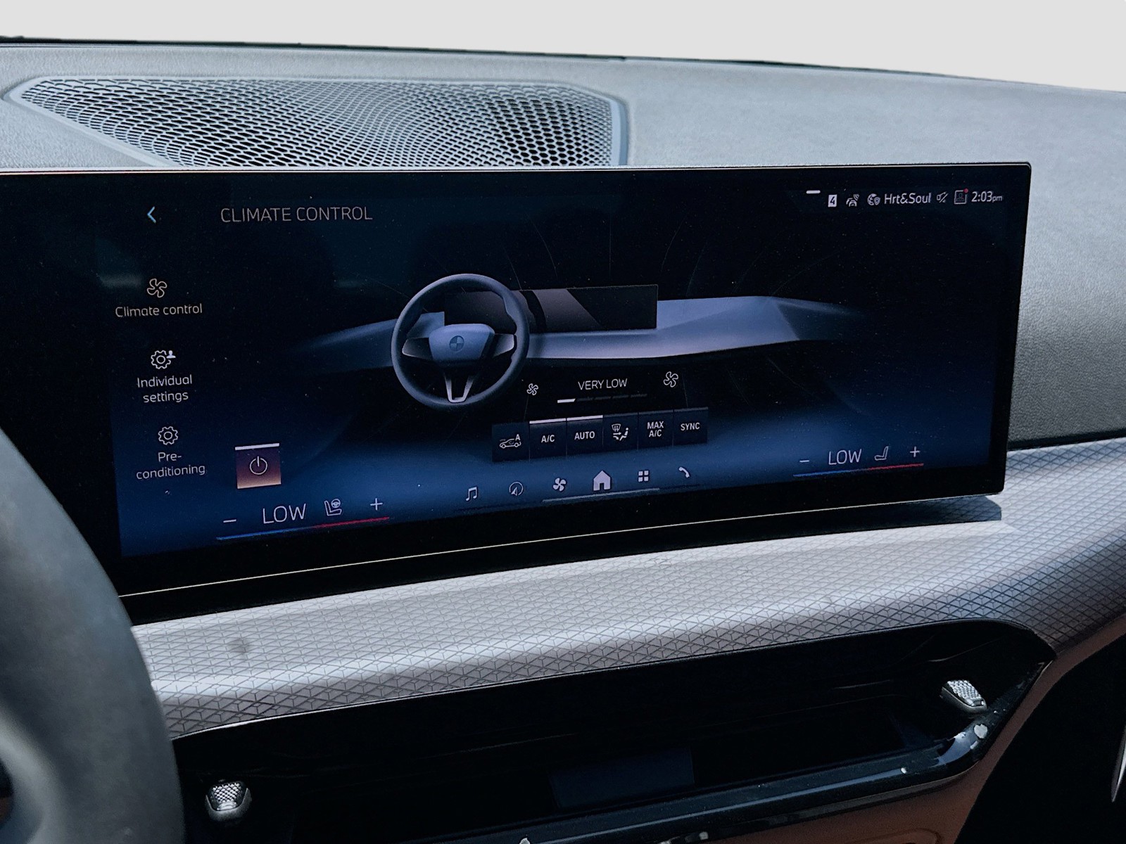 2025 BMW 3 Series - Photo 13
