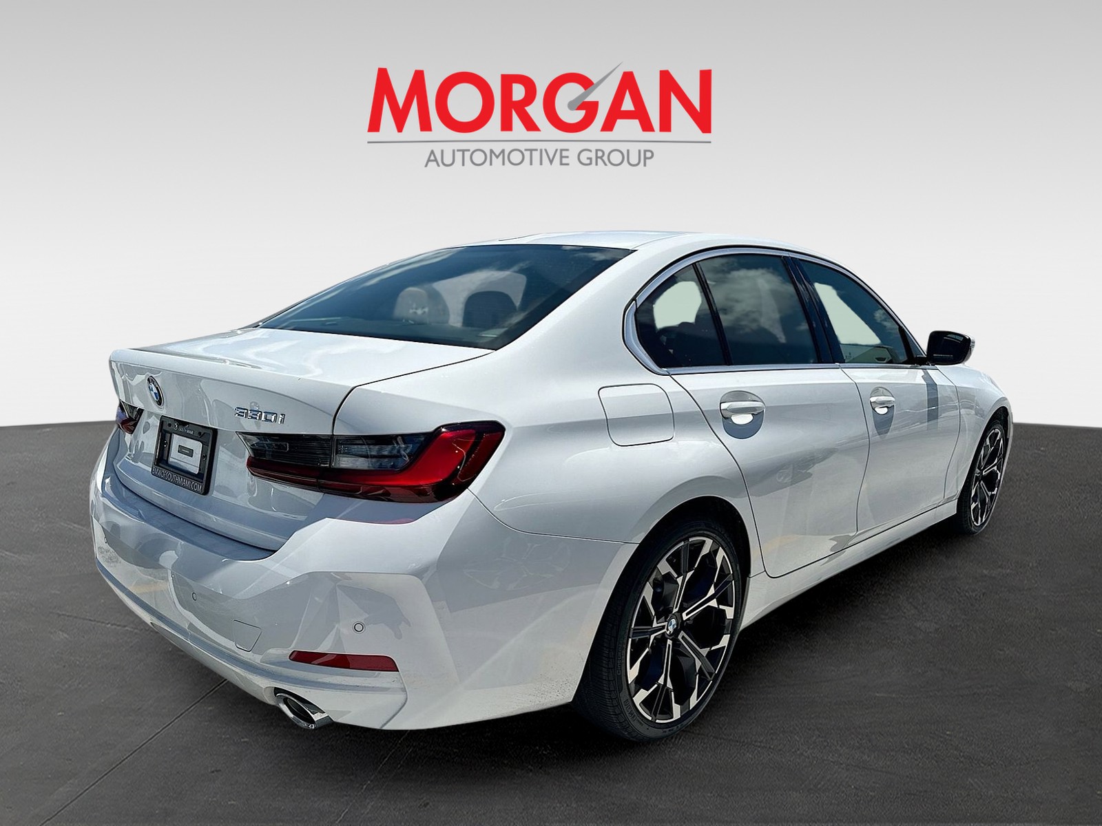 2025 BMW 3 Series - Photo 5