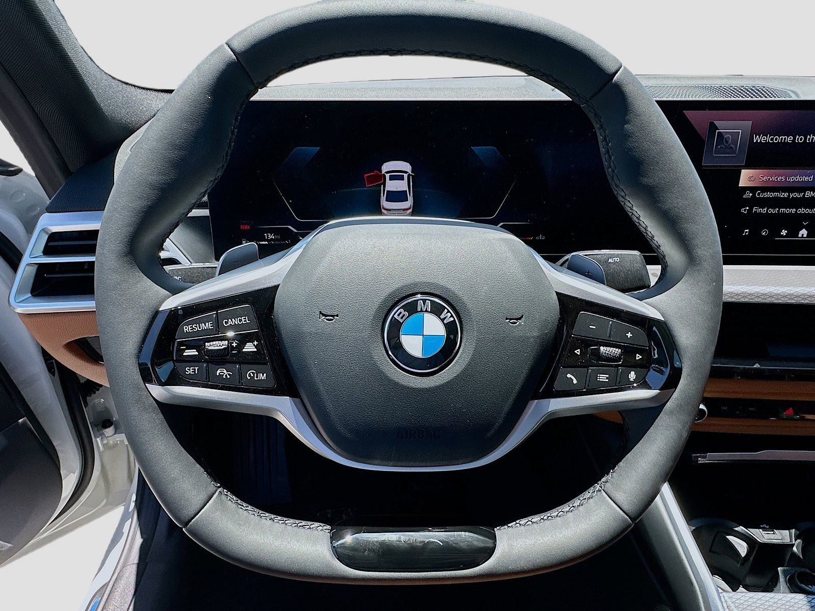 2025 BMW 3 Series - Photo 8