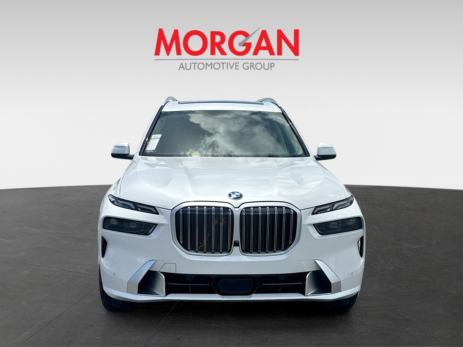 2026 BMW X7 - Photo 3