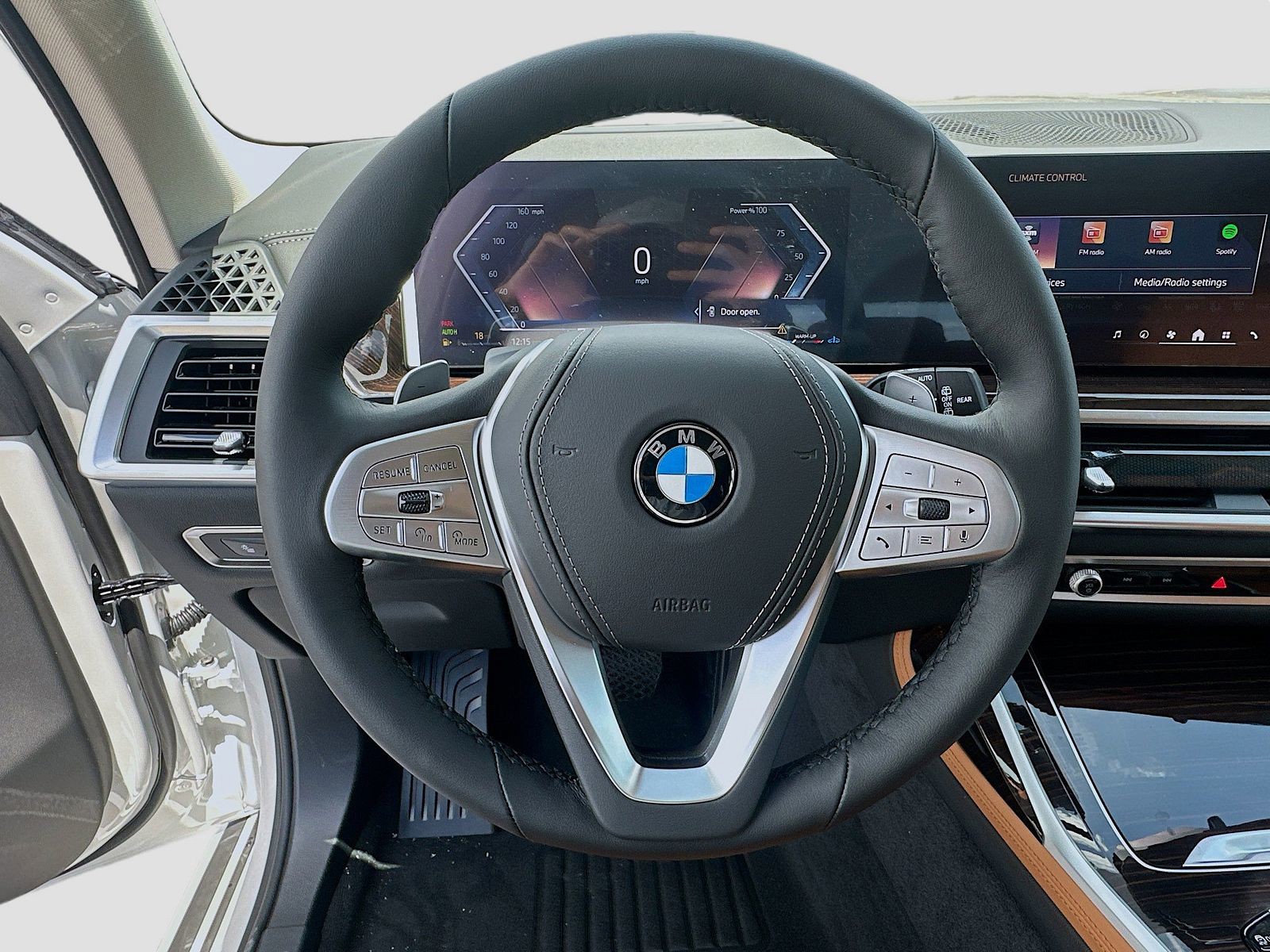 2026 BMW X7 - Photo 8