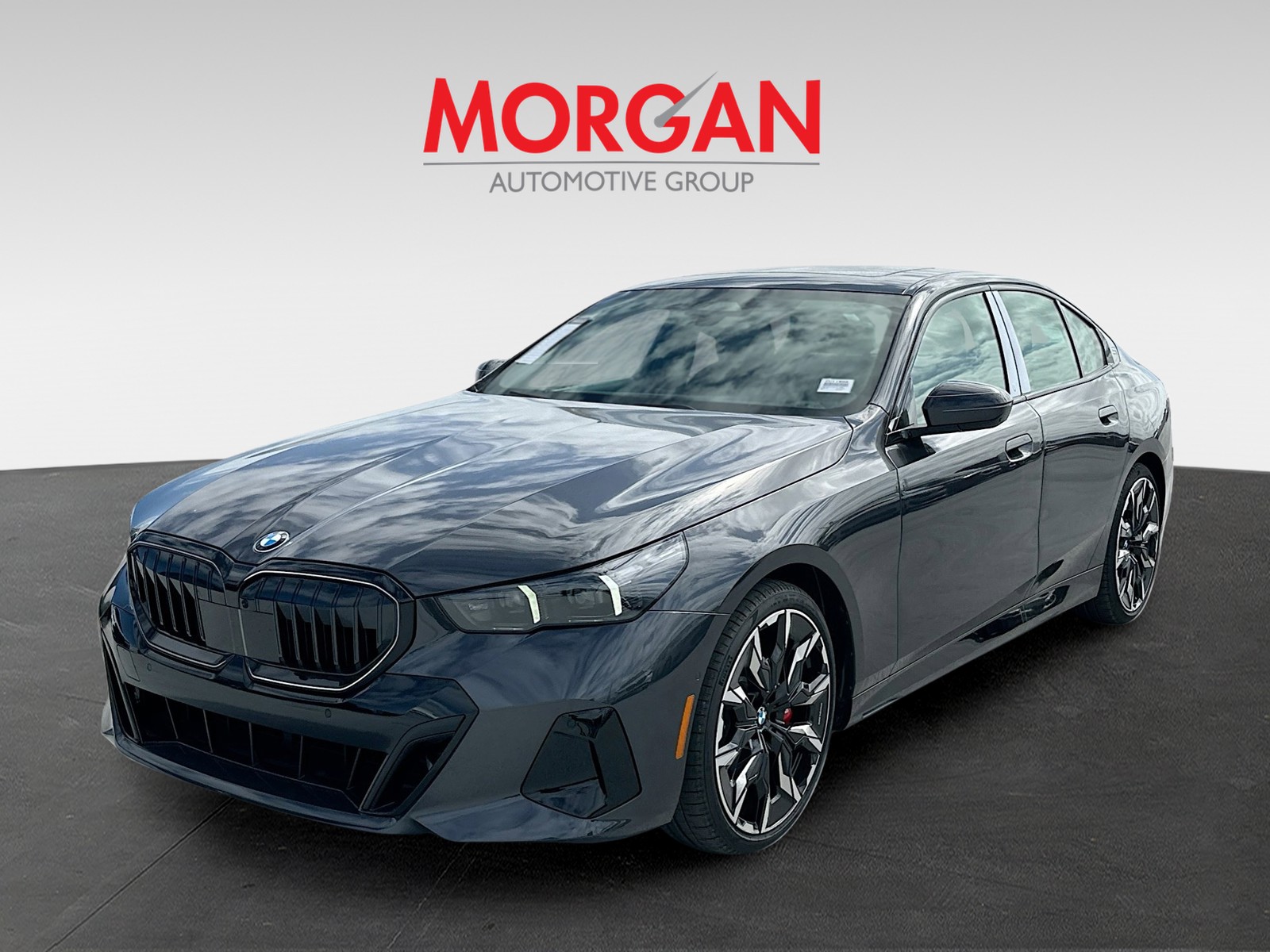2025 BMW 5 Series - Photo 2