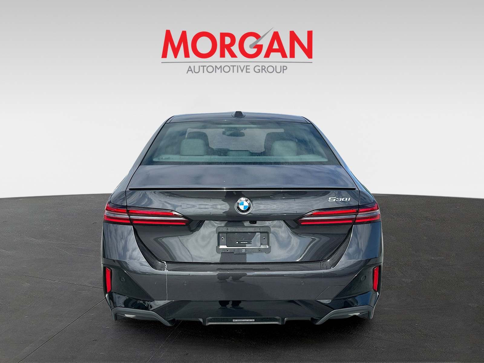 2025 BMW 5 Series - Photo 6