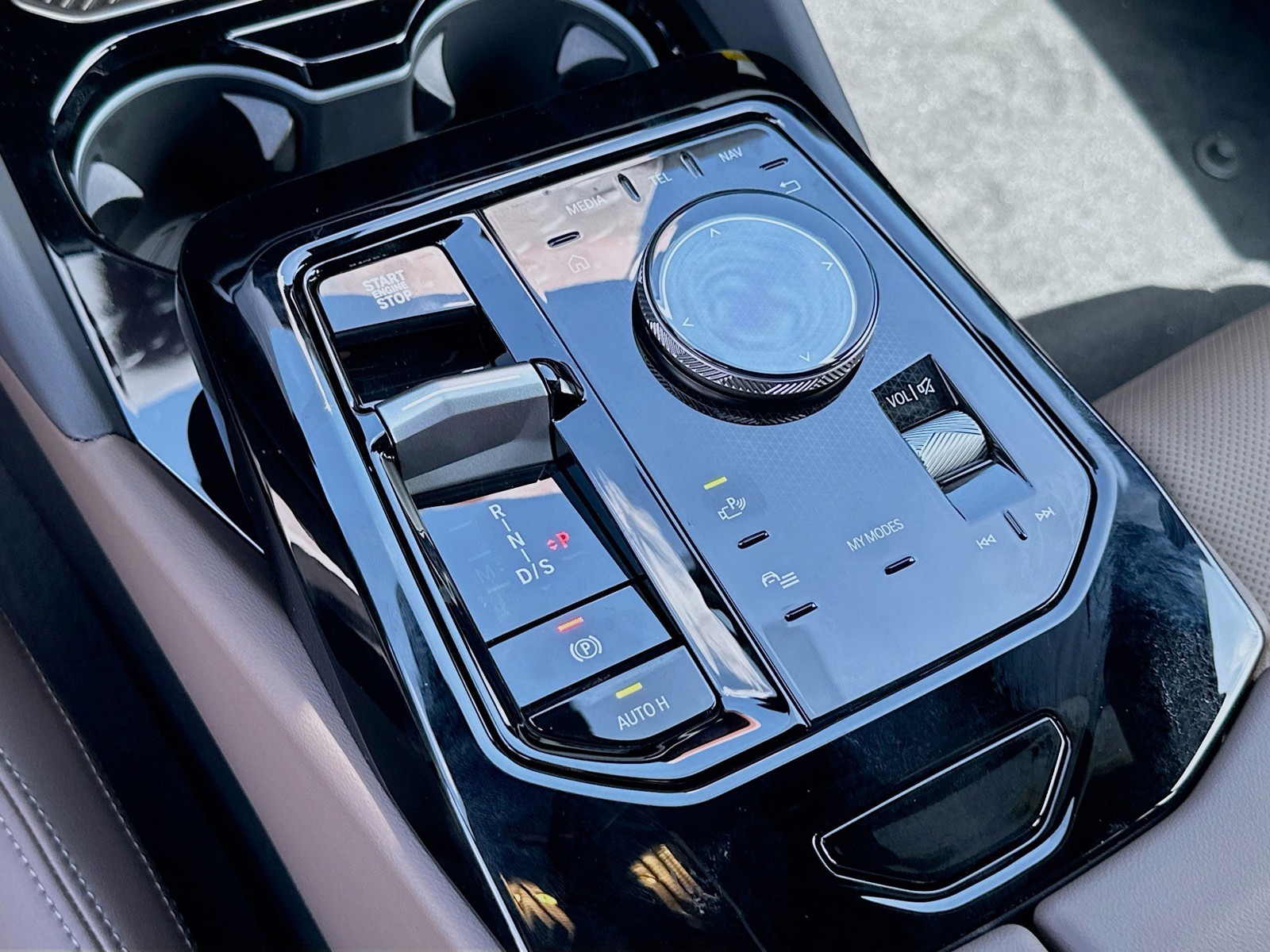 2026 BMW 5 Series - Photo 14