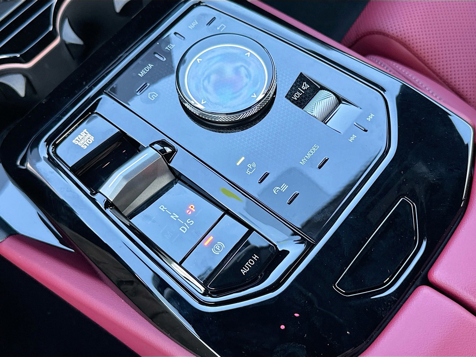 2026 BMW 5 Series - Photo 14