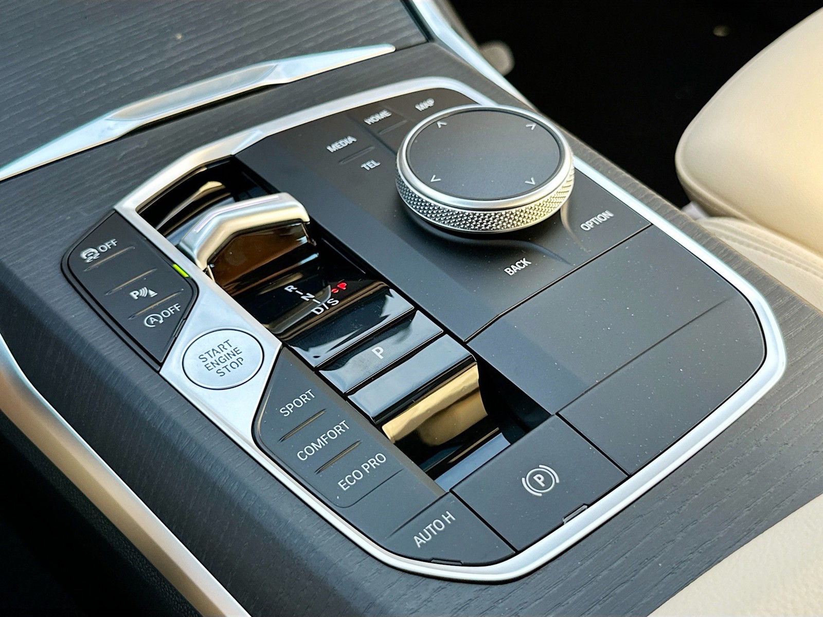2026 BMW 3 Series - Photo 14