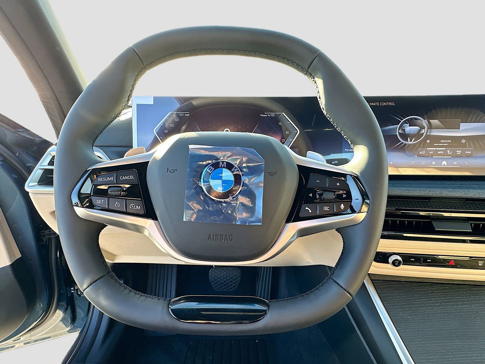 2026 BMW 3 Series - Photo 8
