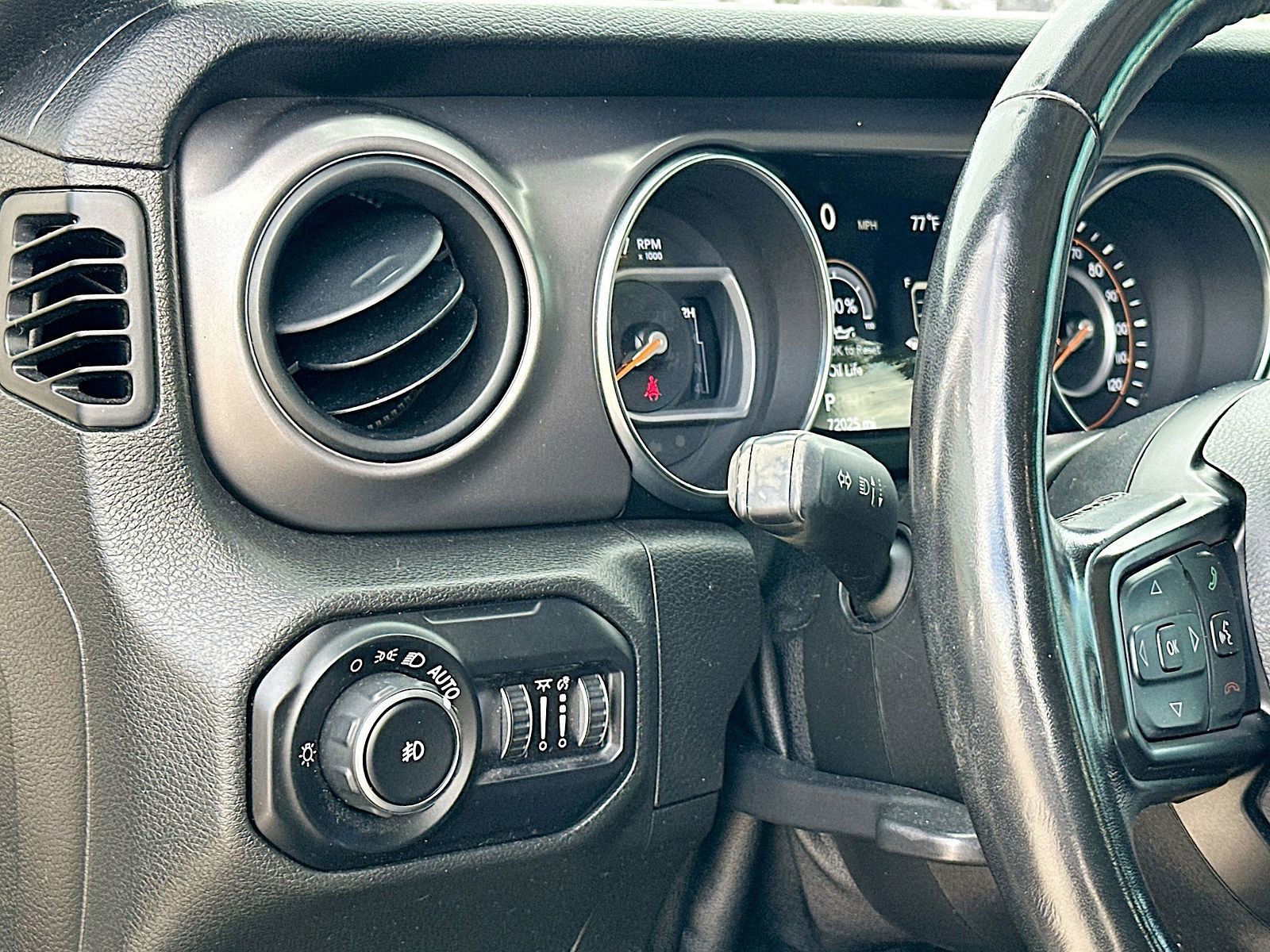 2021 Jeep Wrangler - Photo 10