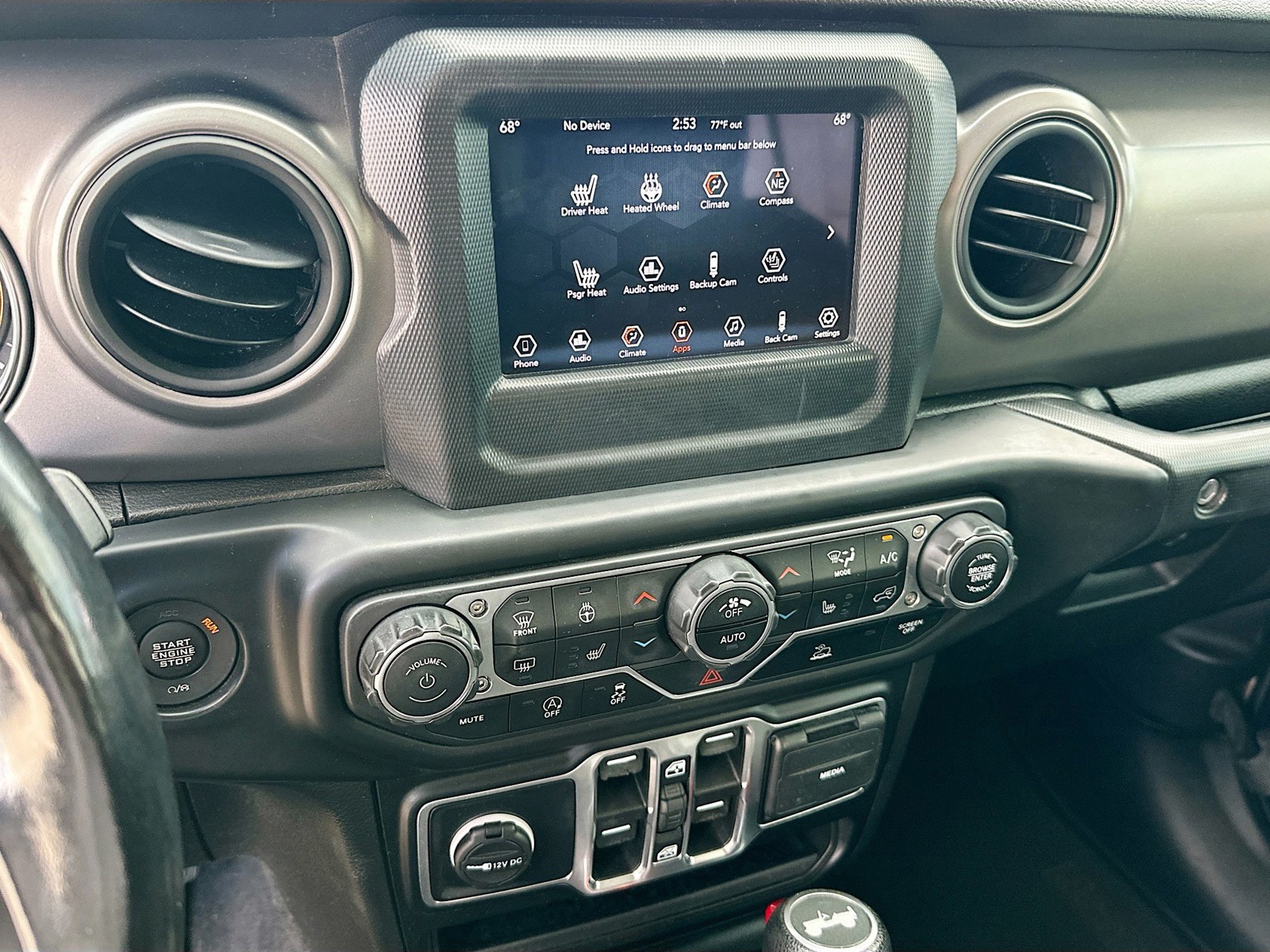 2021 Jeep Wrangler - Photo 13