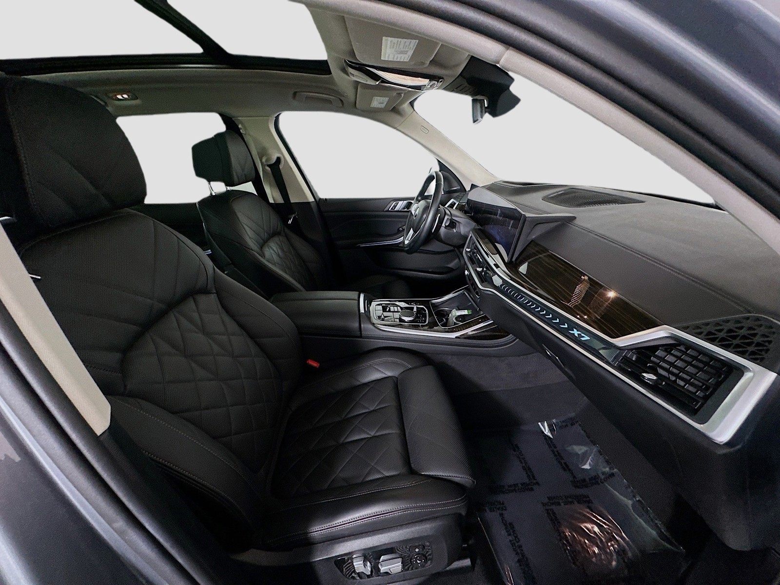 2024 BMW X7 - Photo 32