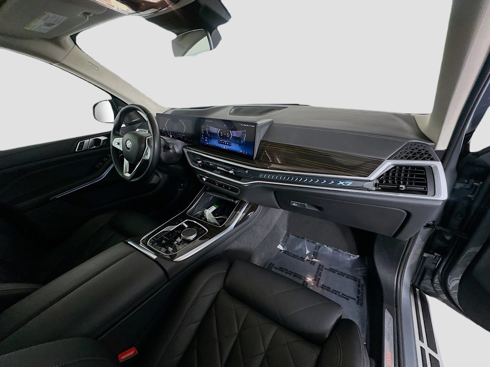 2024 BMW X7 - Photo 33