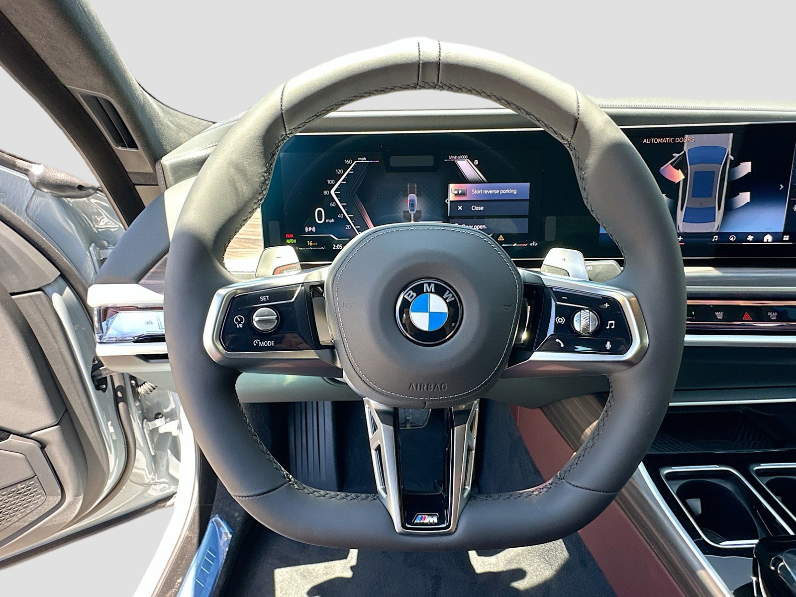 2025 BMW 7 Series - Photo 10
