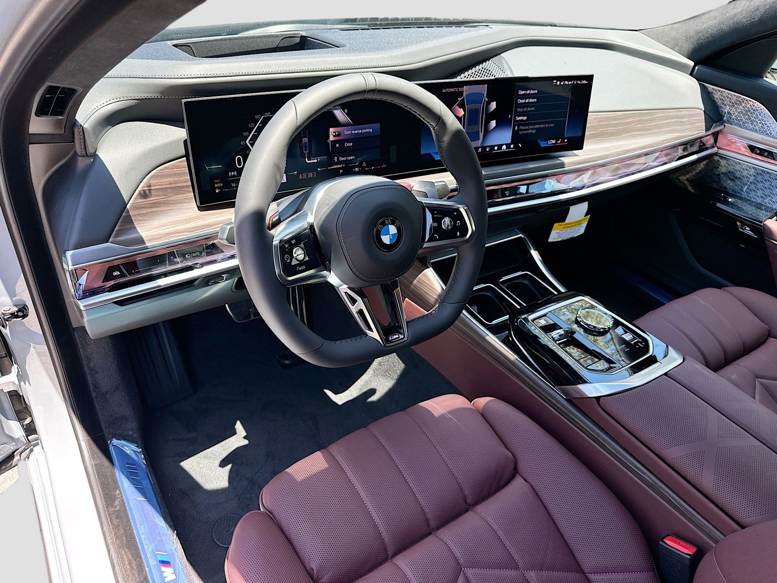 2025 BMW 7 Series - Photo 9
