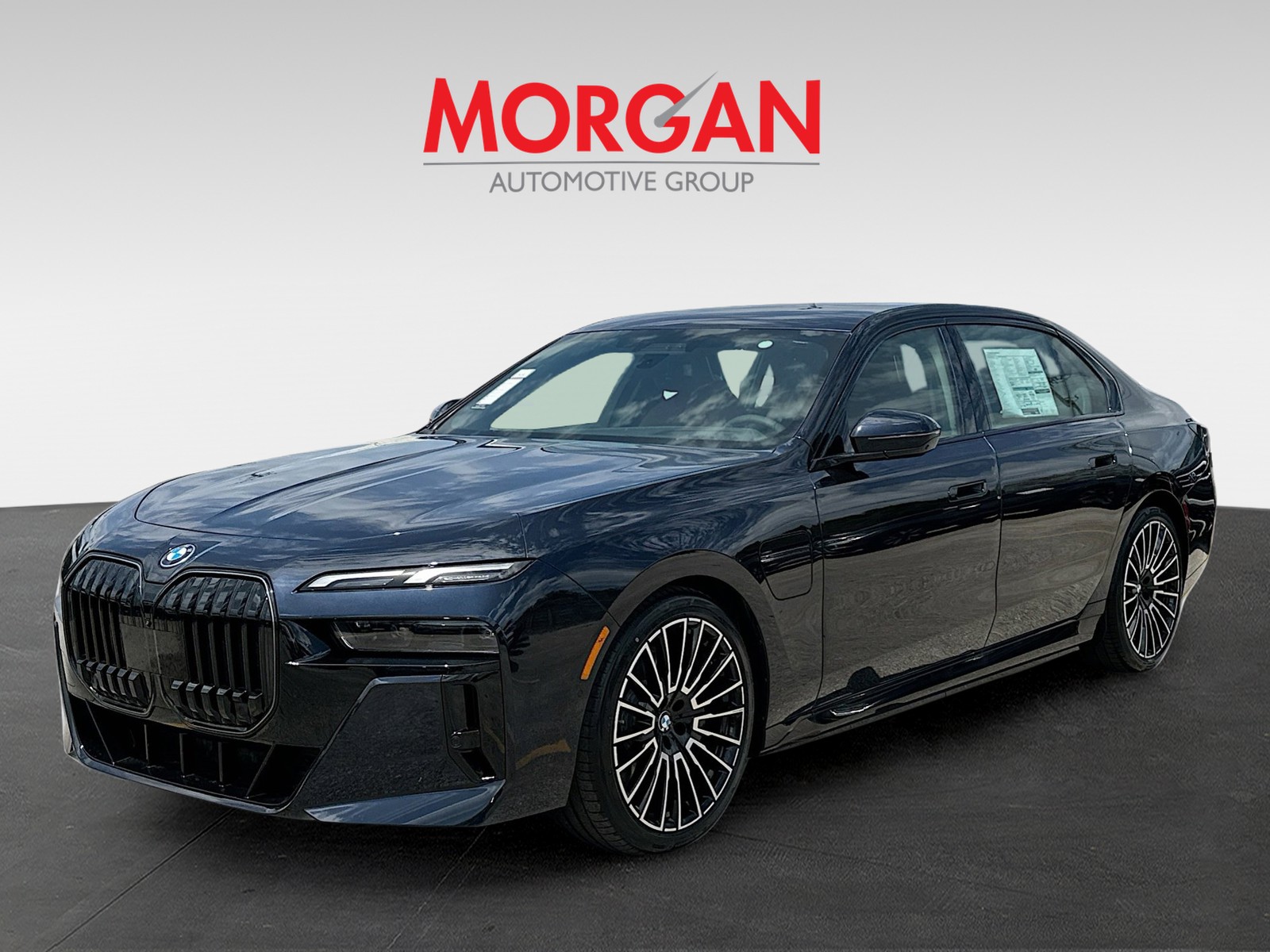 2025 BMW 7 Series - Photo 2