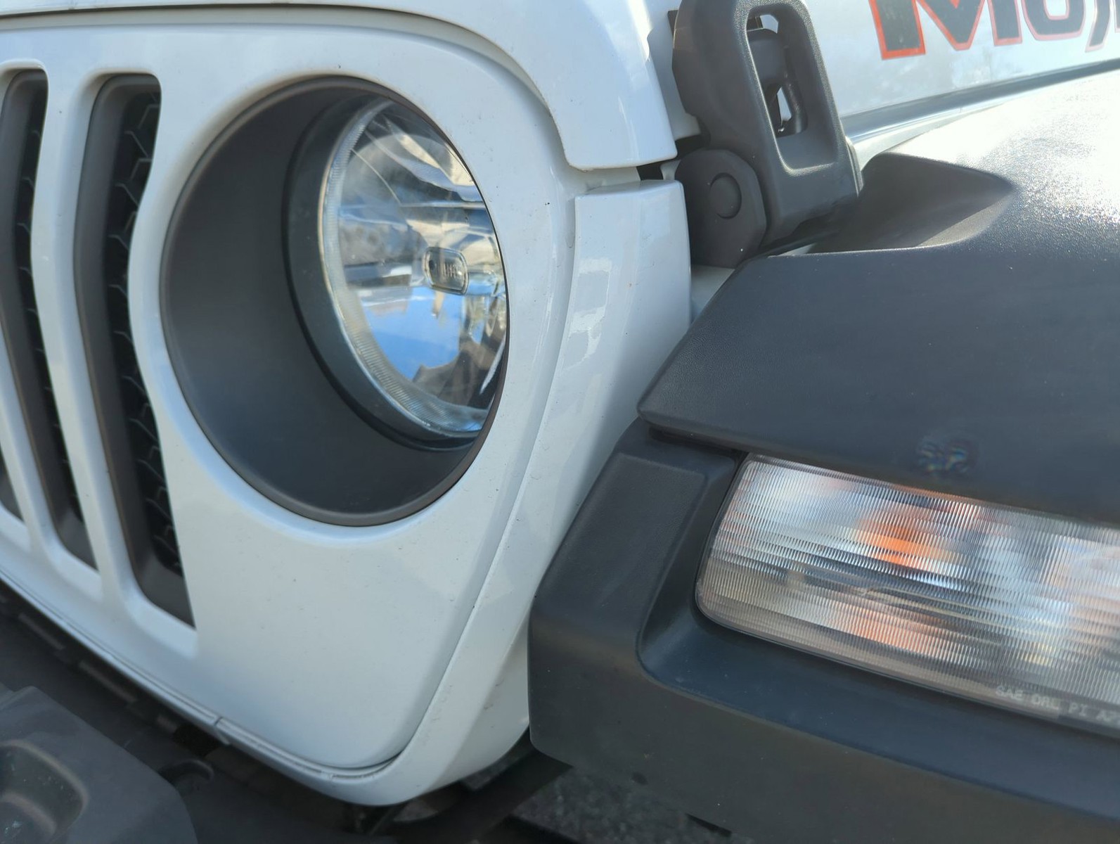 2021 Jeep Gladiator - Photo 10