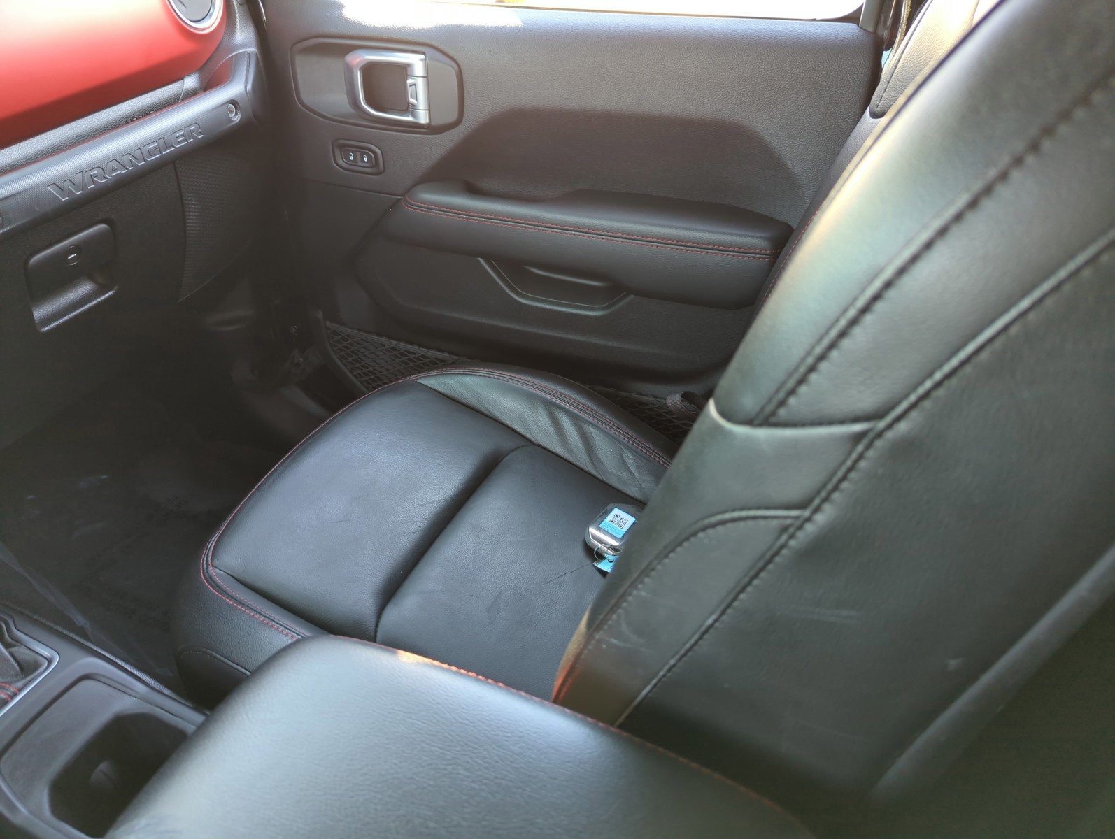 2021 Jeep Wrangler - Photo 14