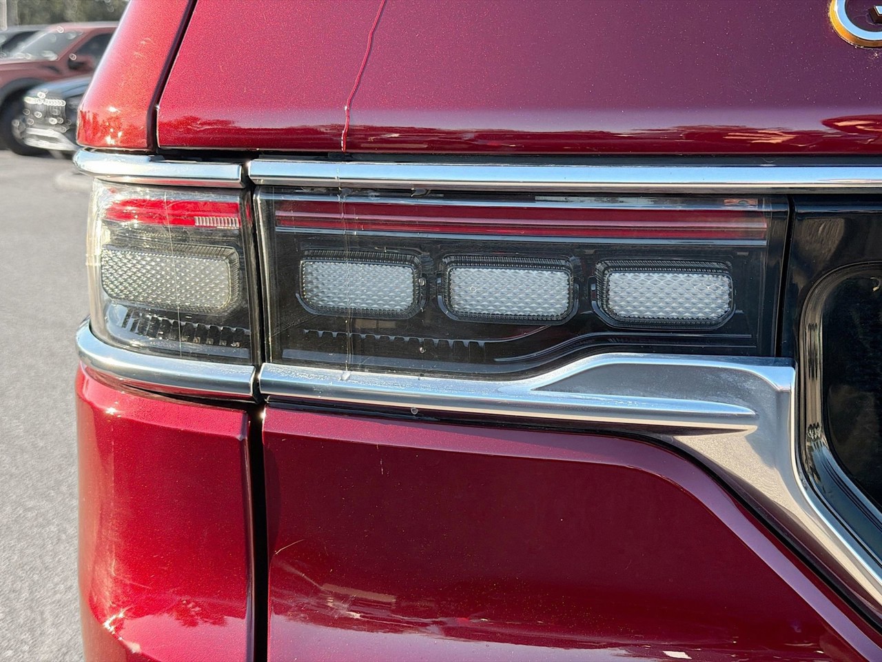 2023 Jeep Grand Wagoneer - Photo 11