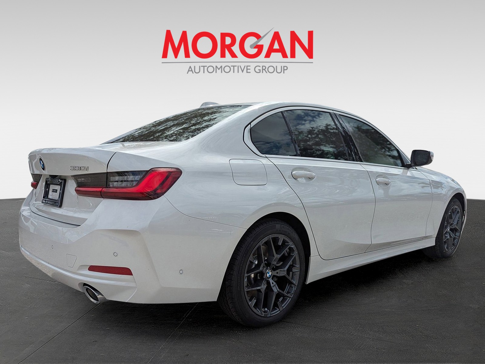 2025 BMW 3 Series - Photo 4