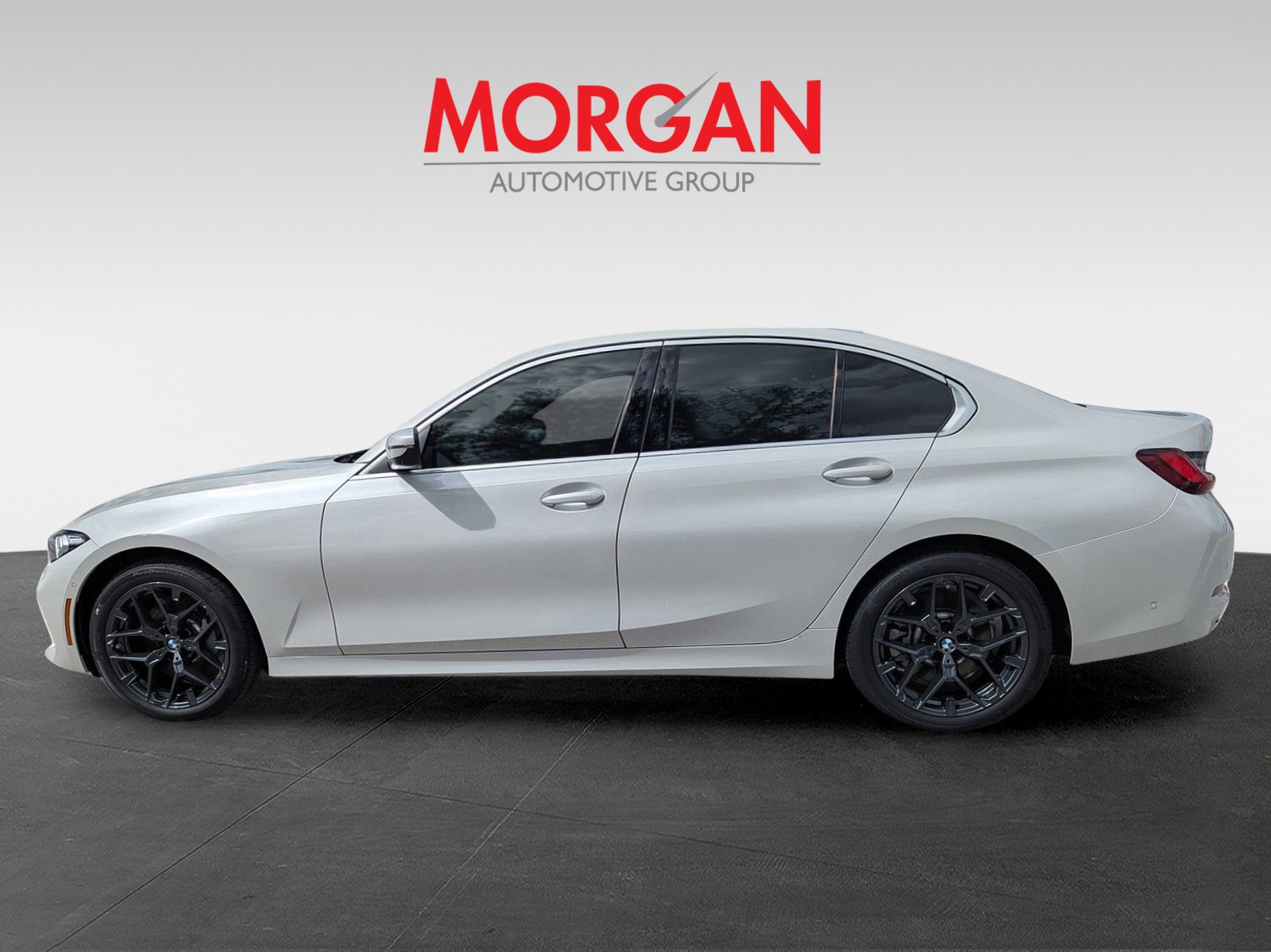 2025 BMW 3 Series - Photo 8