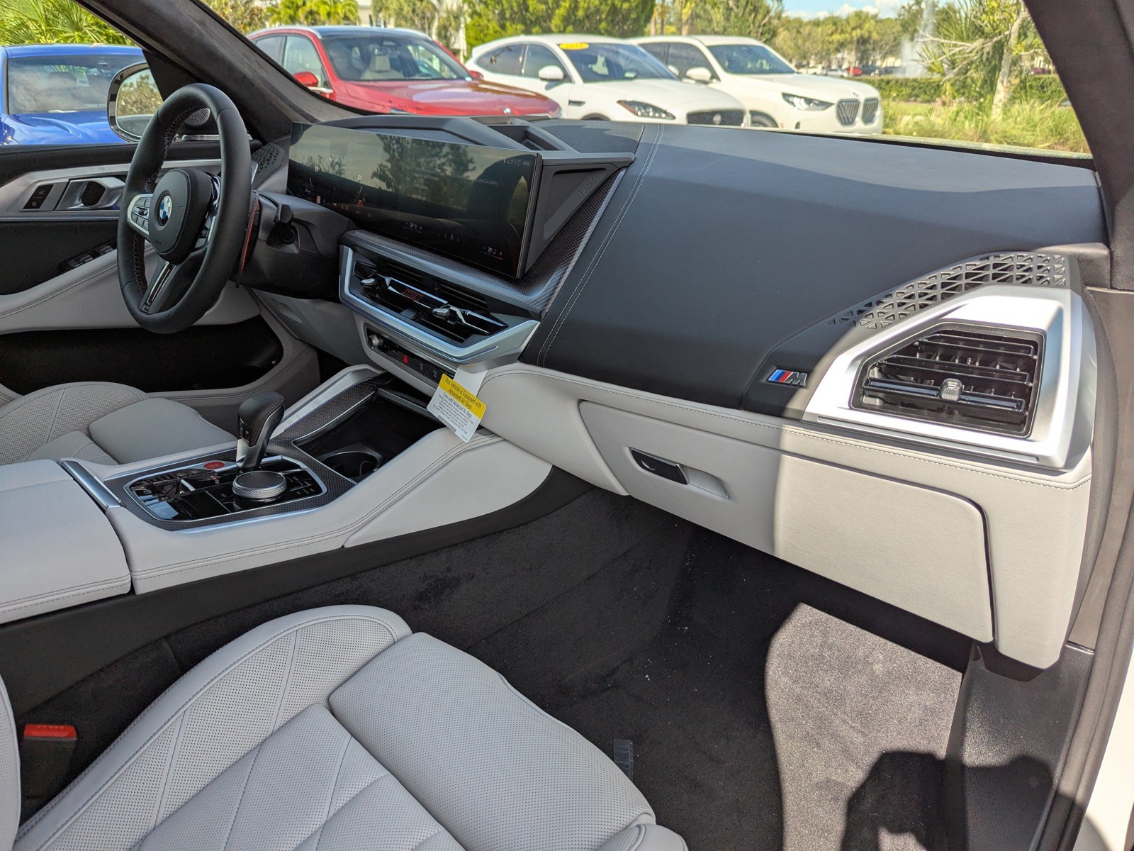 2026 BMW XM - Photo 13