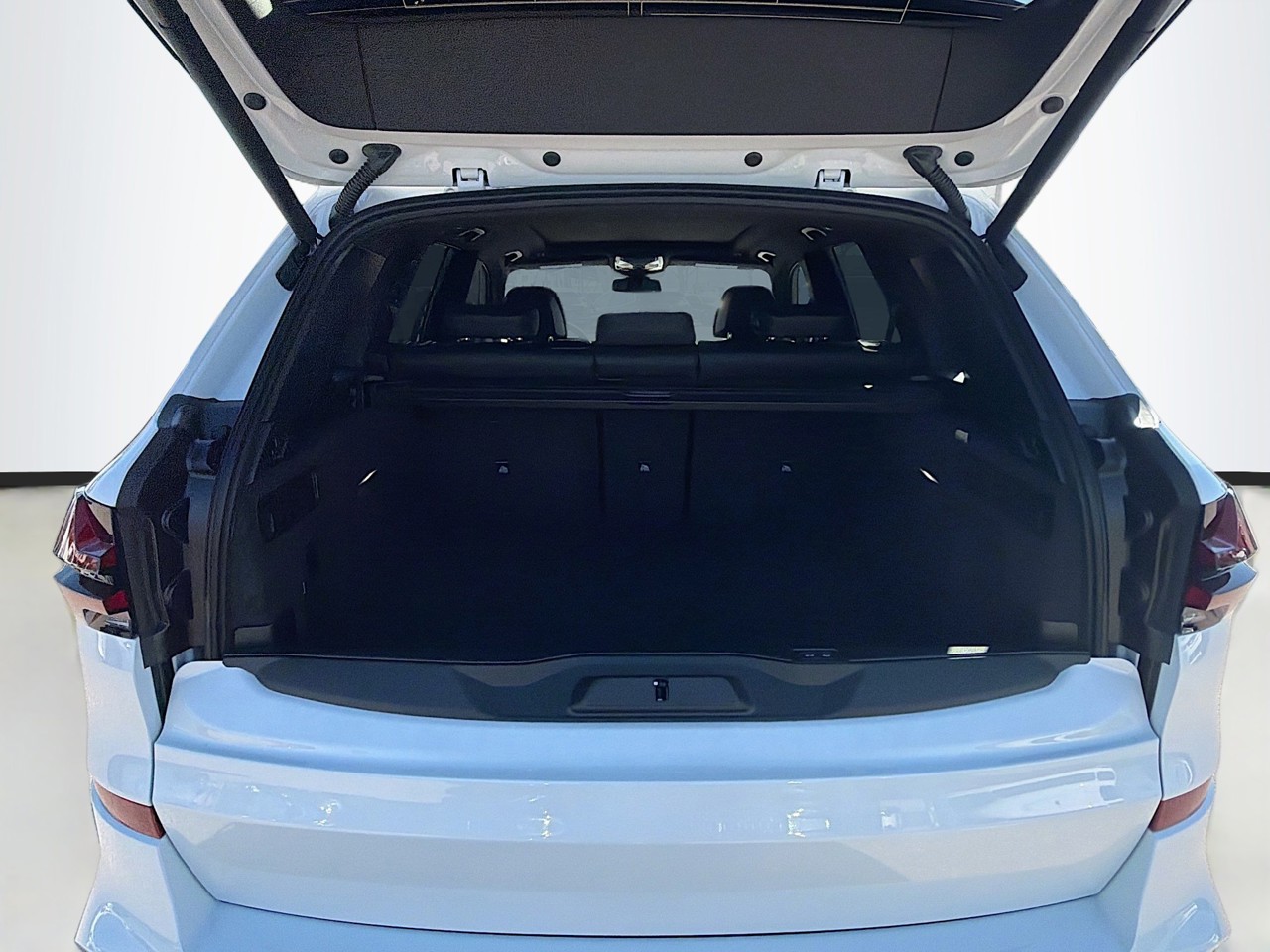 2026 BMW X5 - Photo 13