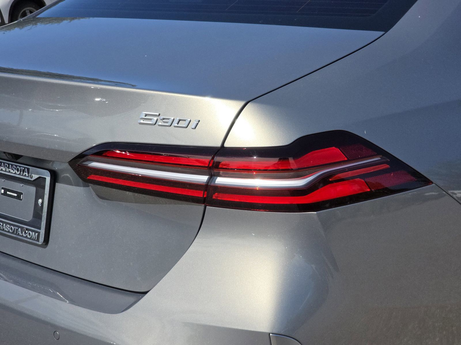 2025 BMW 5 Series - Photo 10