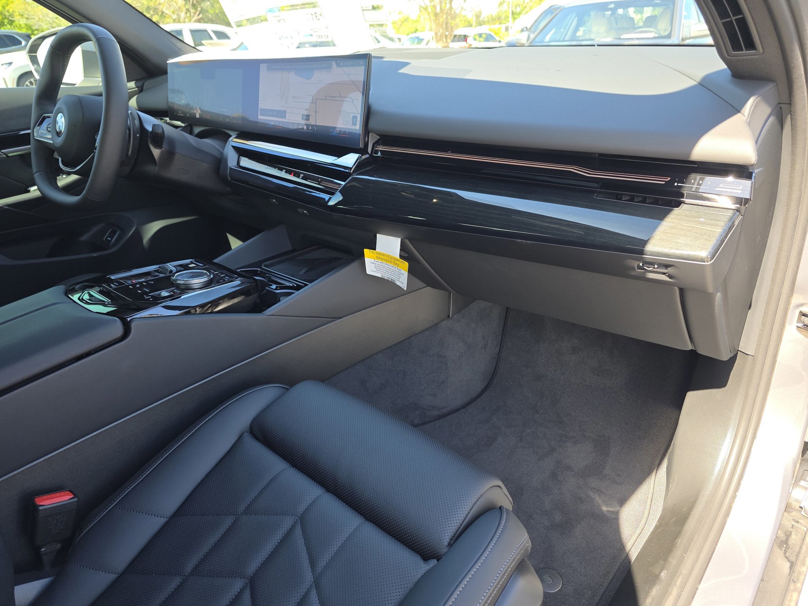 2025 BMW 5 Series - Photo 13