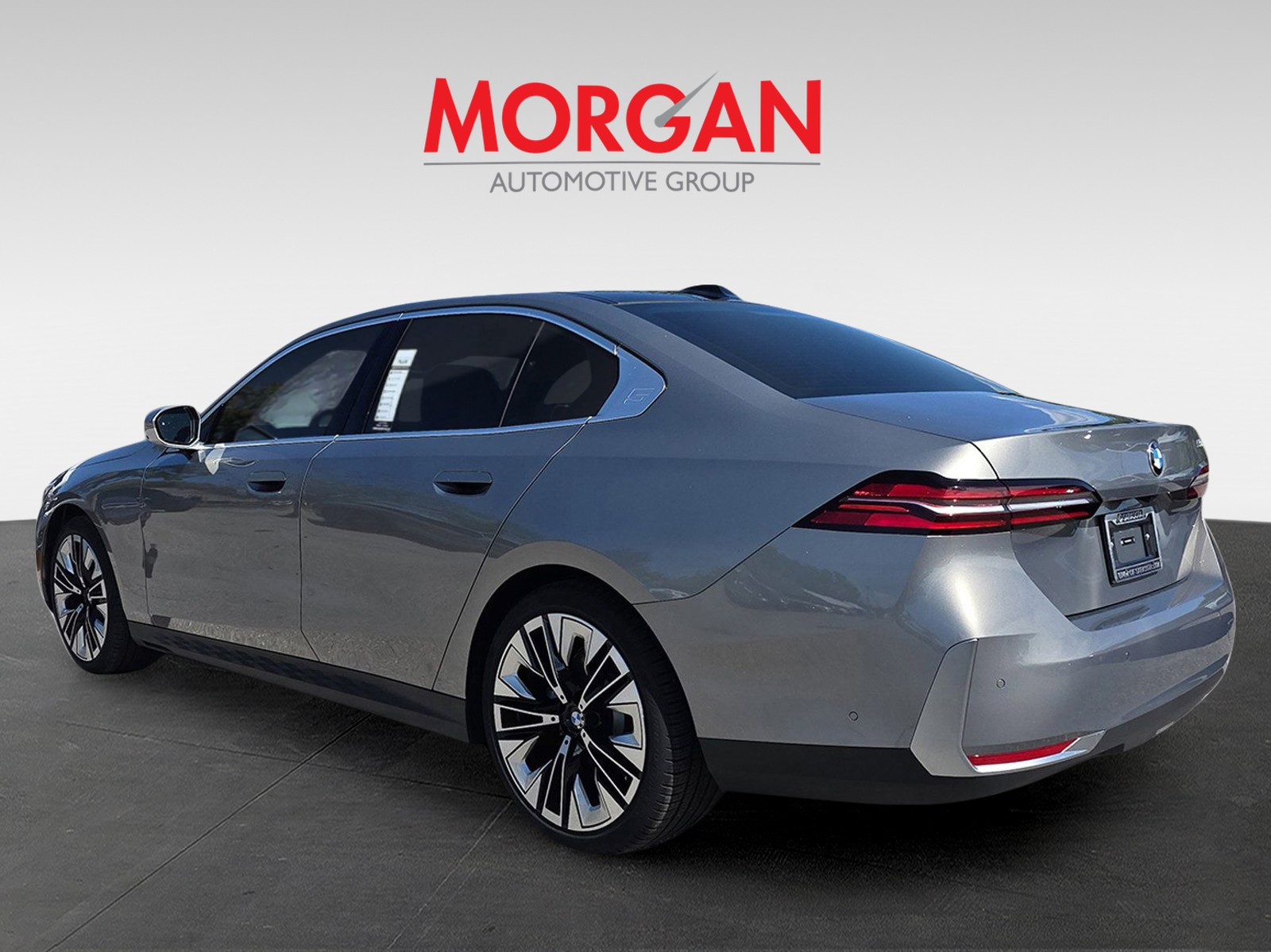 2025 BMW 5 Series - Photo 5