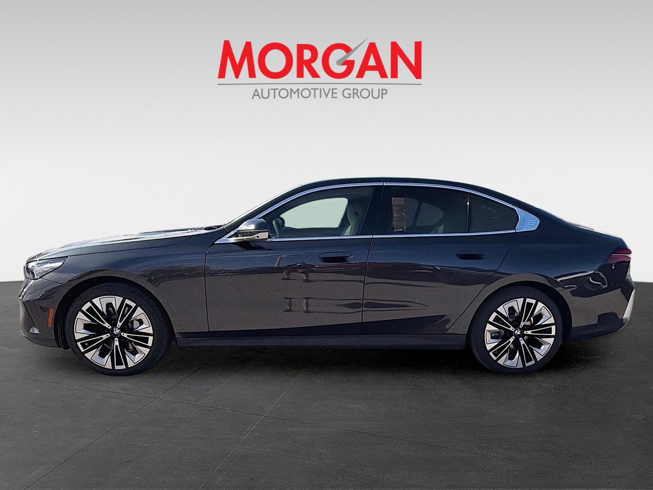 2026 BMW 5 Series - Photo 9