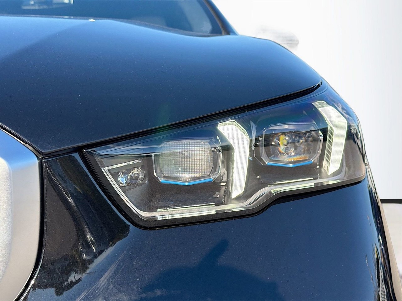 2026 BMW 5 Series - Photo 10