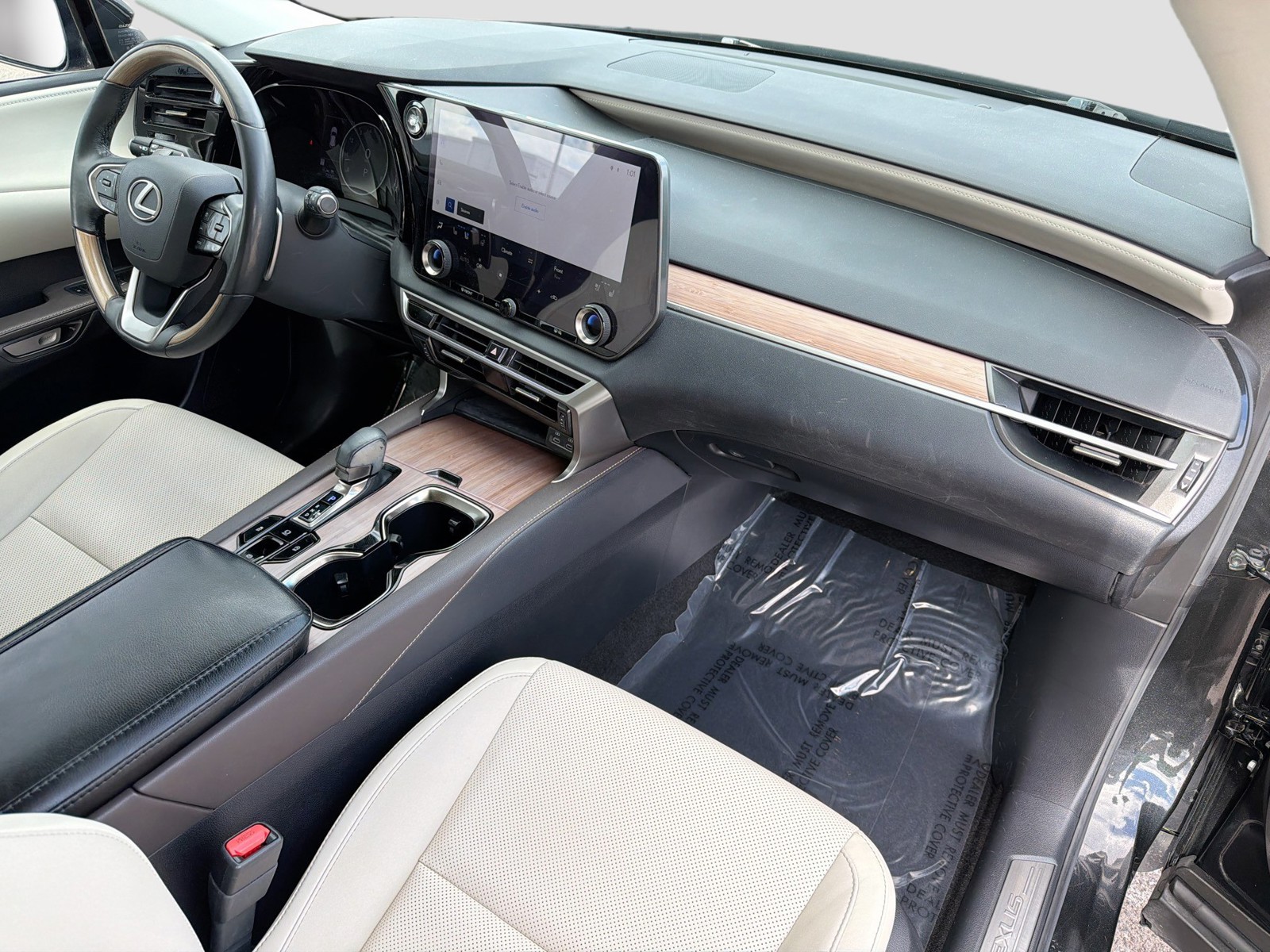 2023 Lexus RX - Photo 14