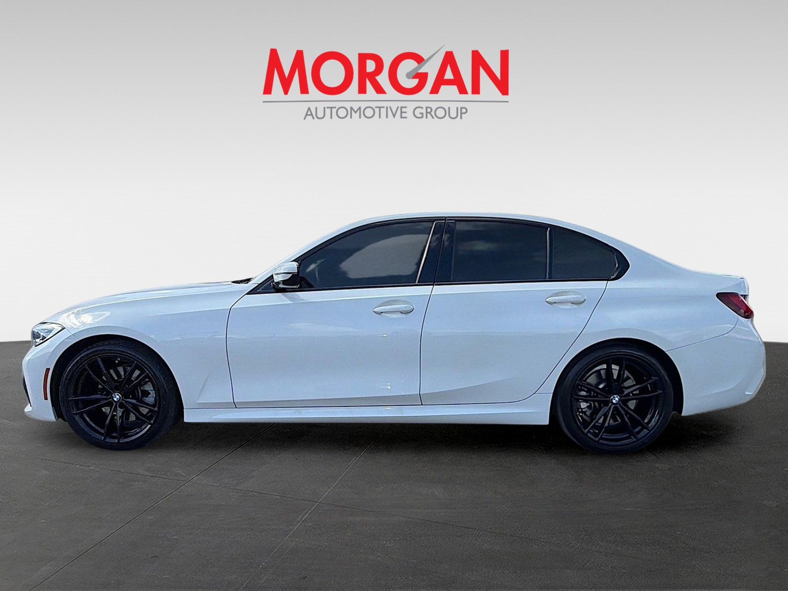 2022 BMW 3 Series - Photo 6