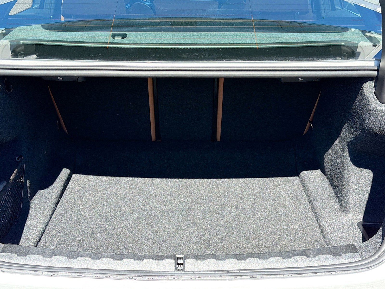 2025 BMW 3 Series - Photo 12