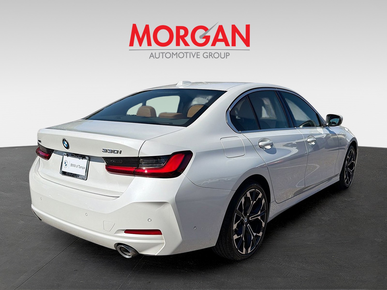 2025 BMW 3 Series - Photo 4