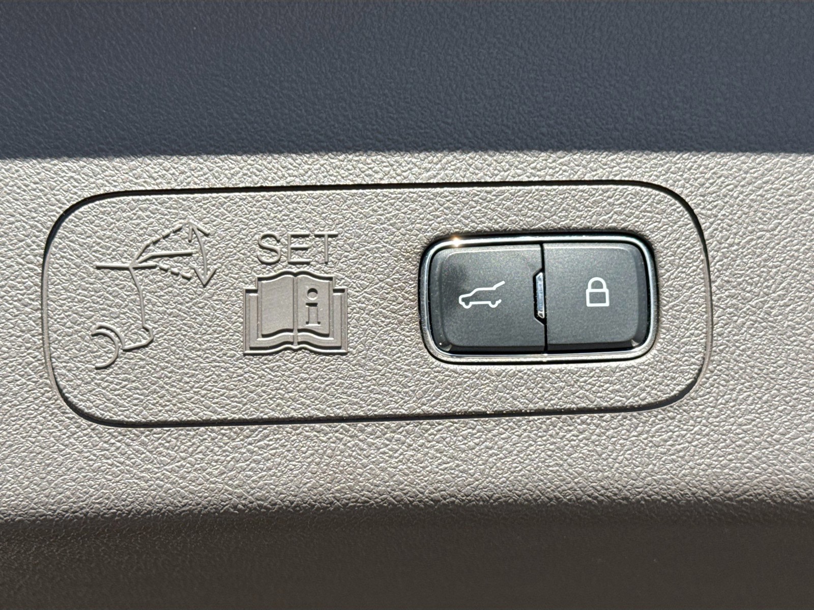 2022 Lincoln Aviator - Photo 14