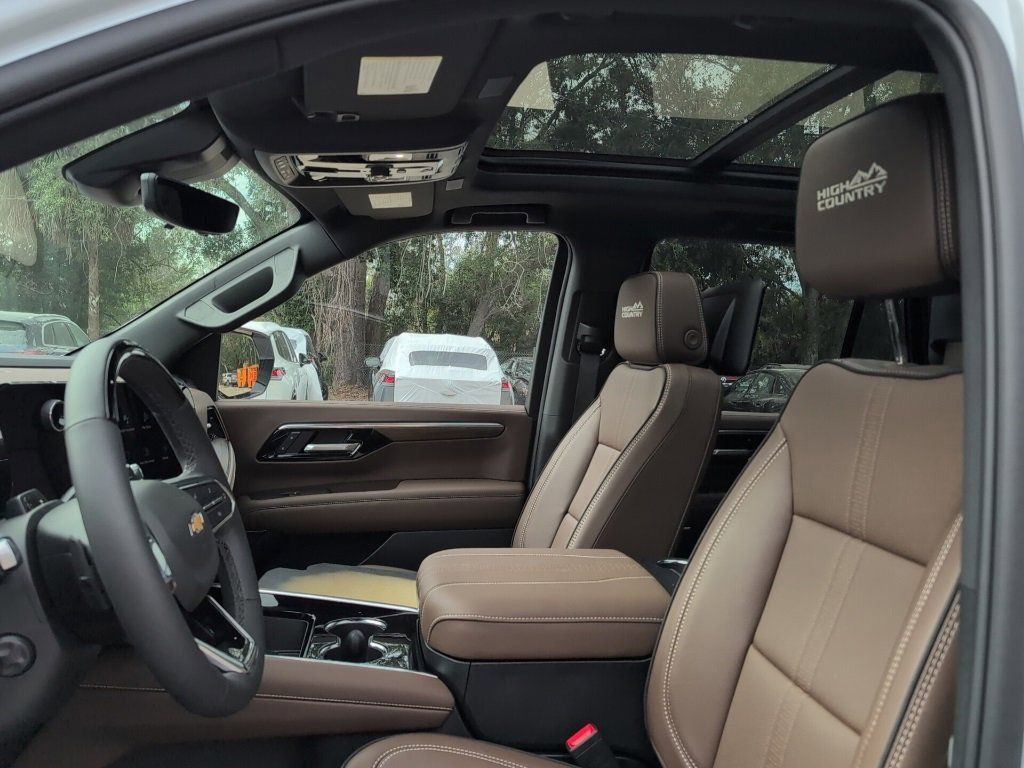 2026 Chevrolet Tahoe - Photo 11