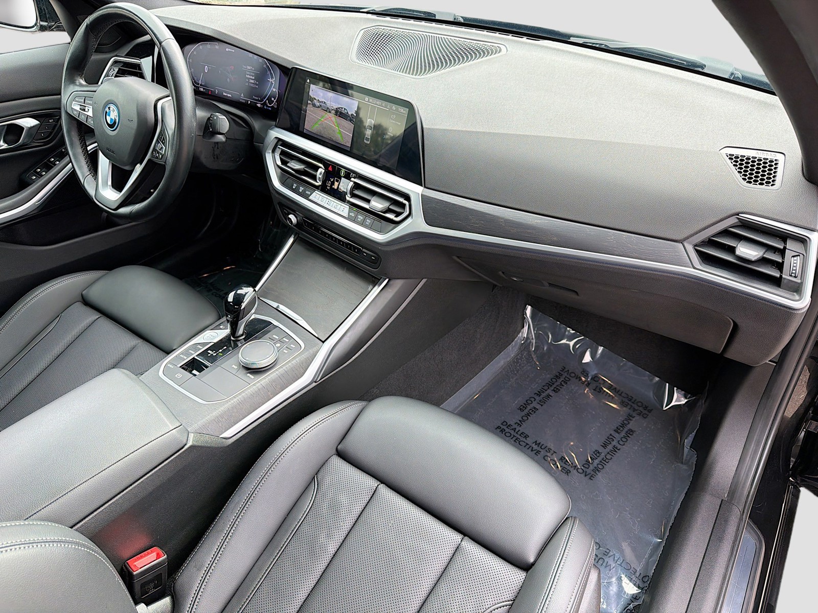 2022 BMW 3 Series - Photo 13