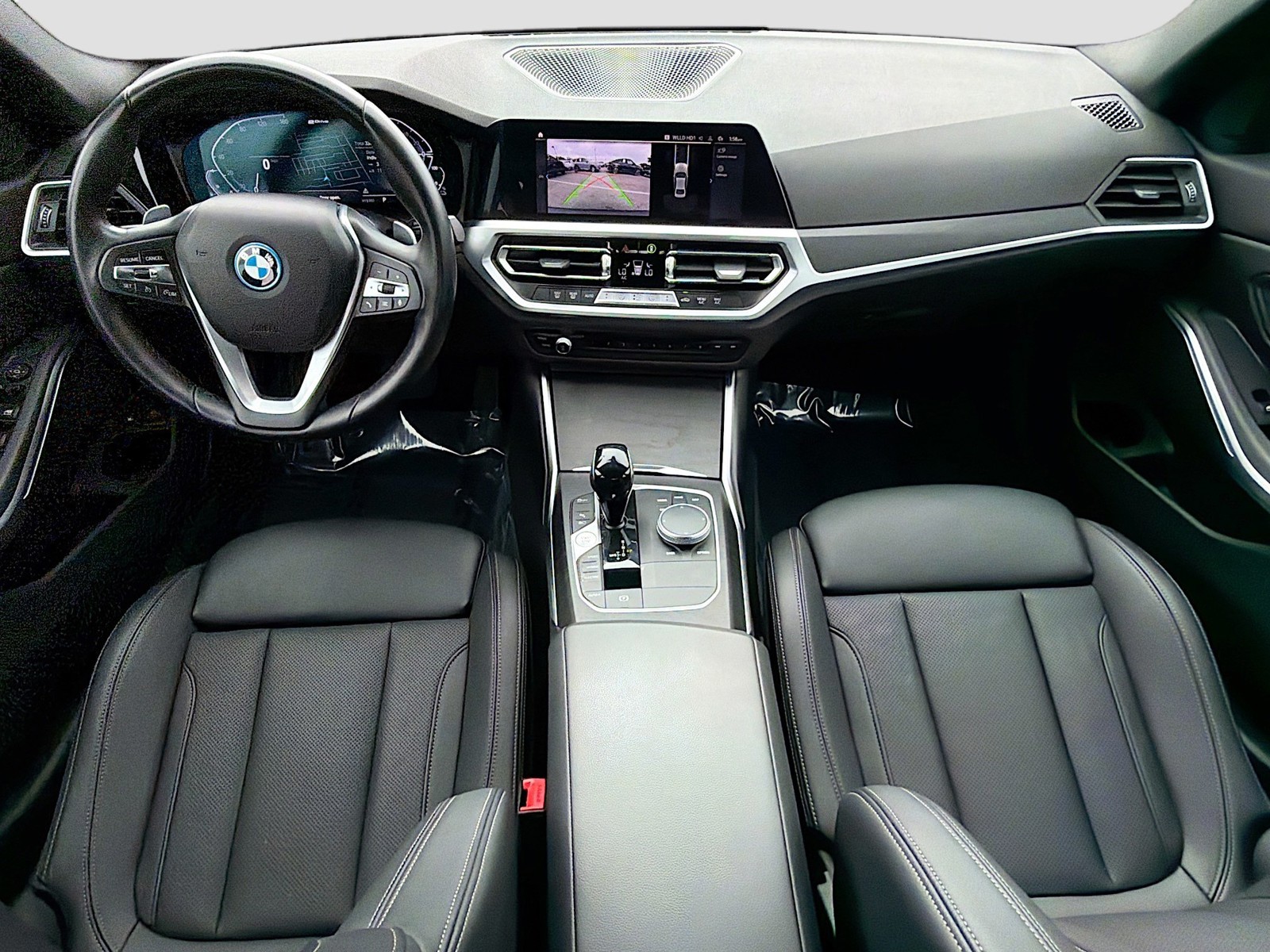 2022 BMW 3 Series - Photo 15