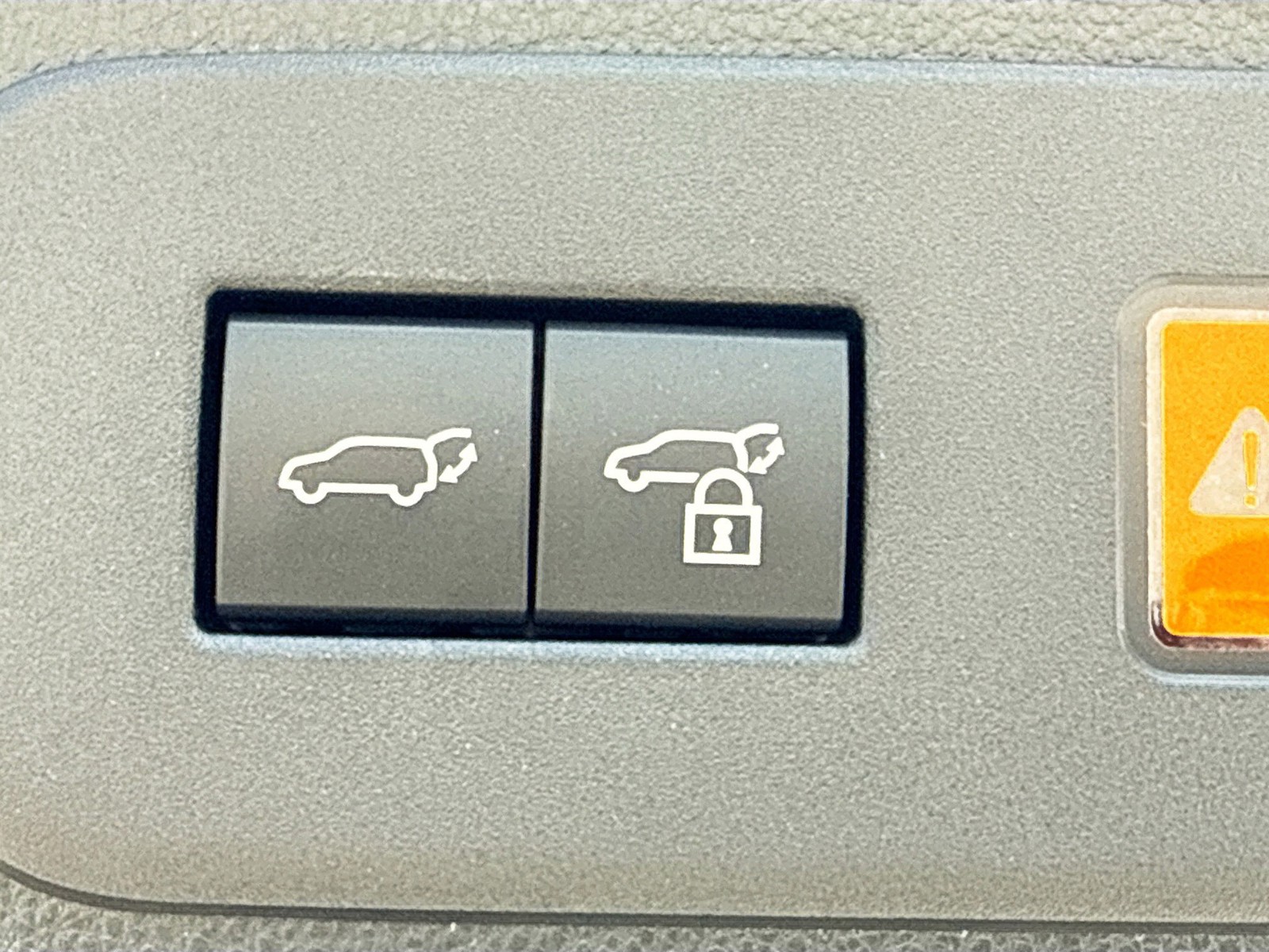2025 Lexus GX - Photo 14