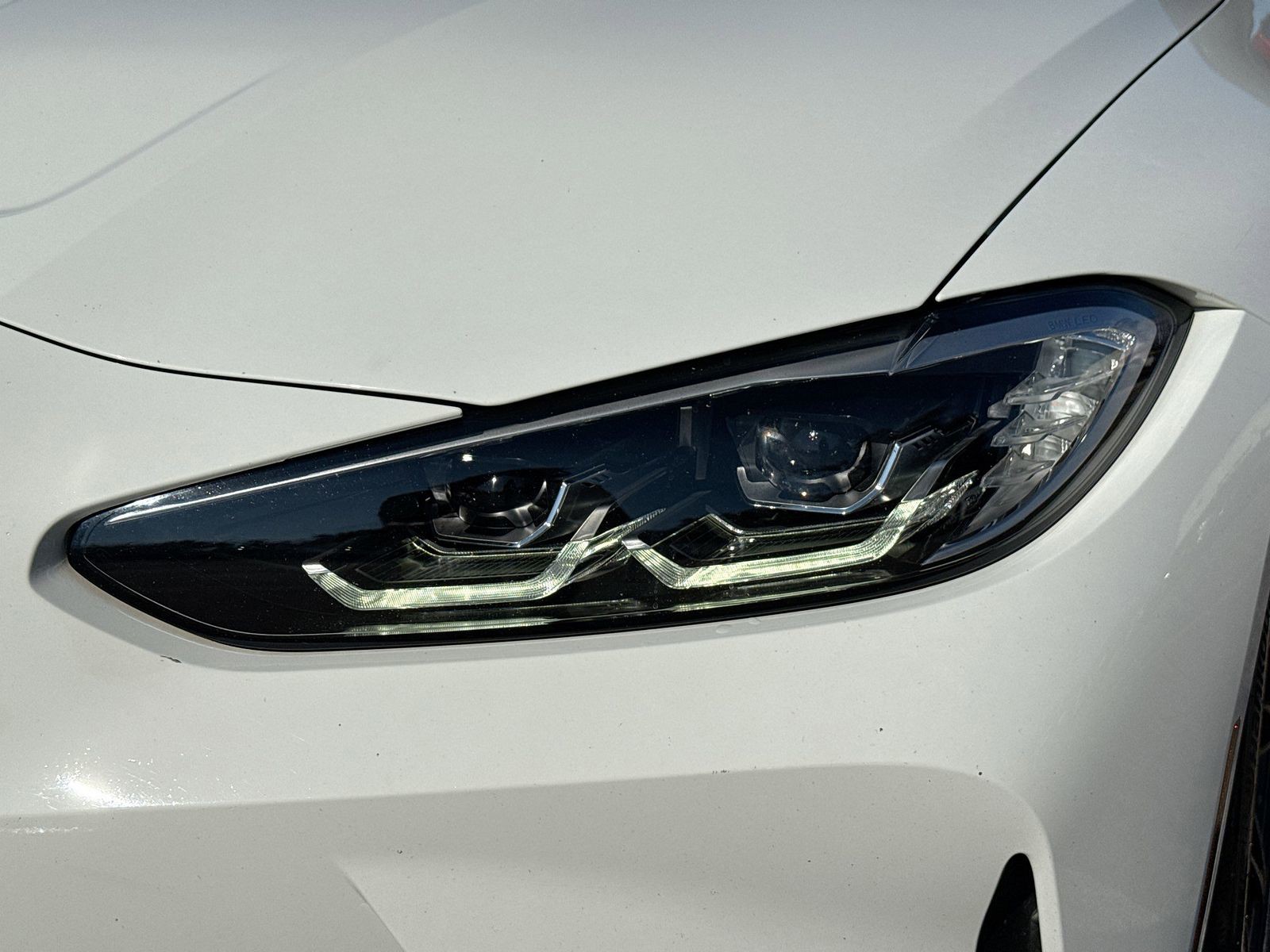 2023 BMW M3 - Photo 9