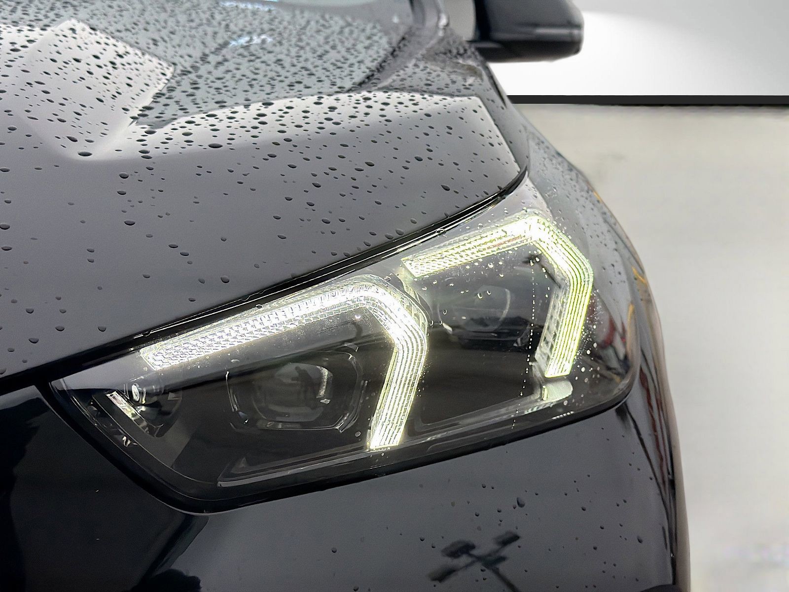 2026 BMW X1 - Photo 9