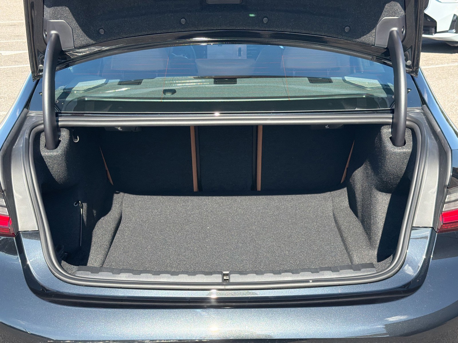 2026 BMW 3 Series - Photo 12