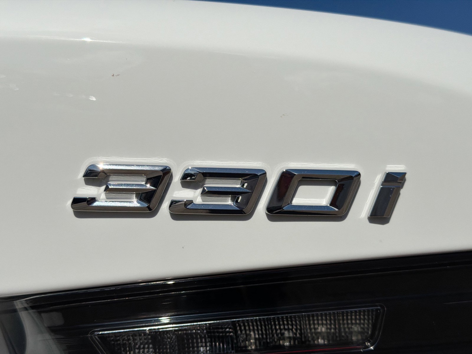 2026 BMW 3 Series - Photo 11