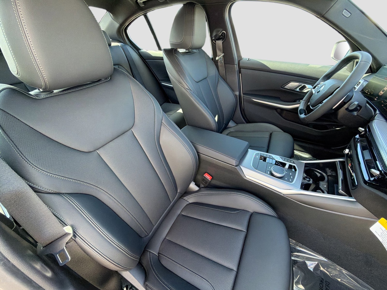 2026 BMW 3 Series - Photo 15