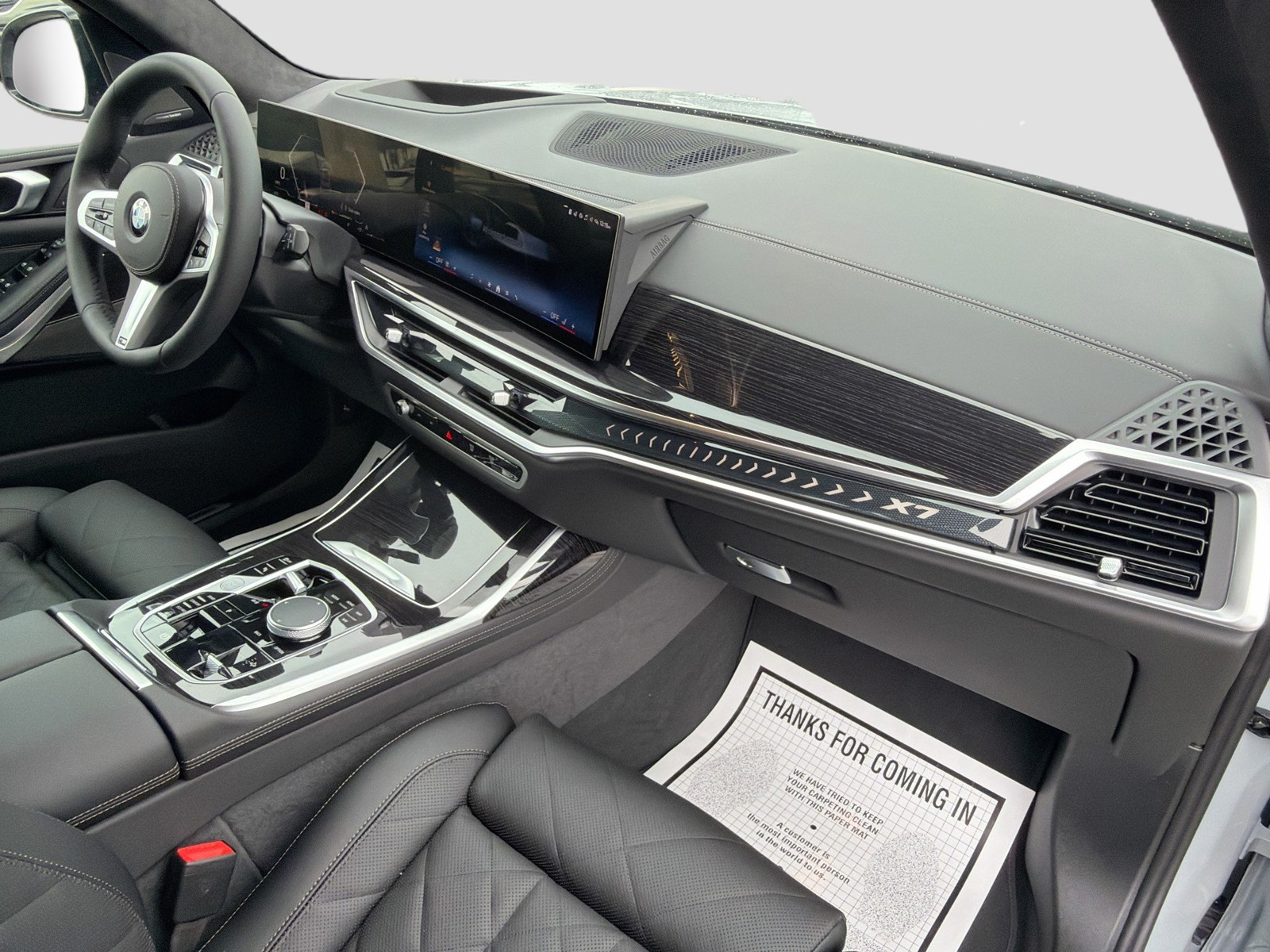 2026 BMW X7 - Photo 13