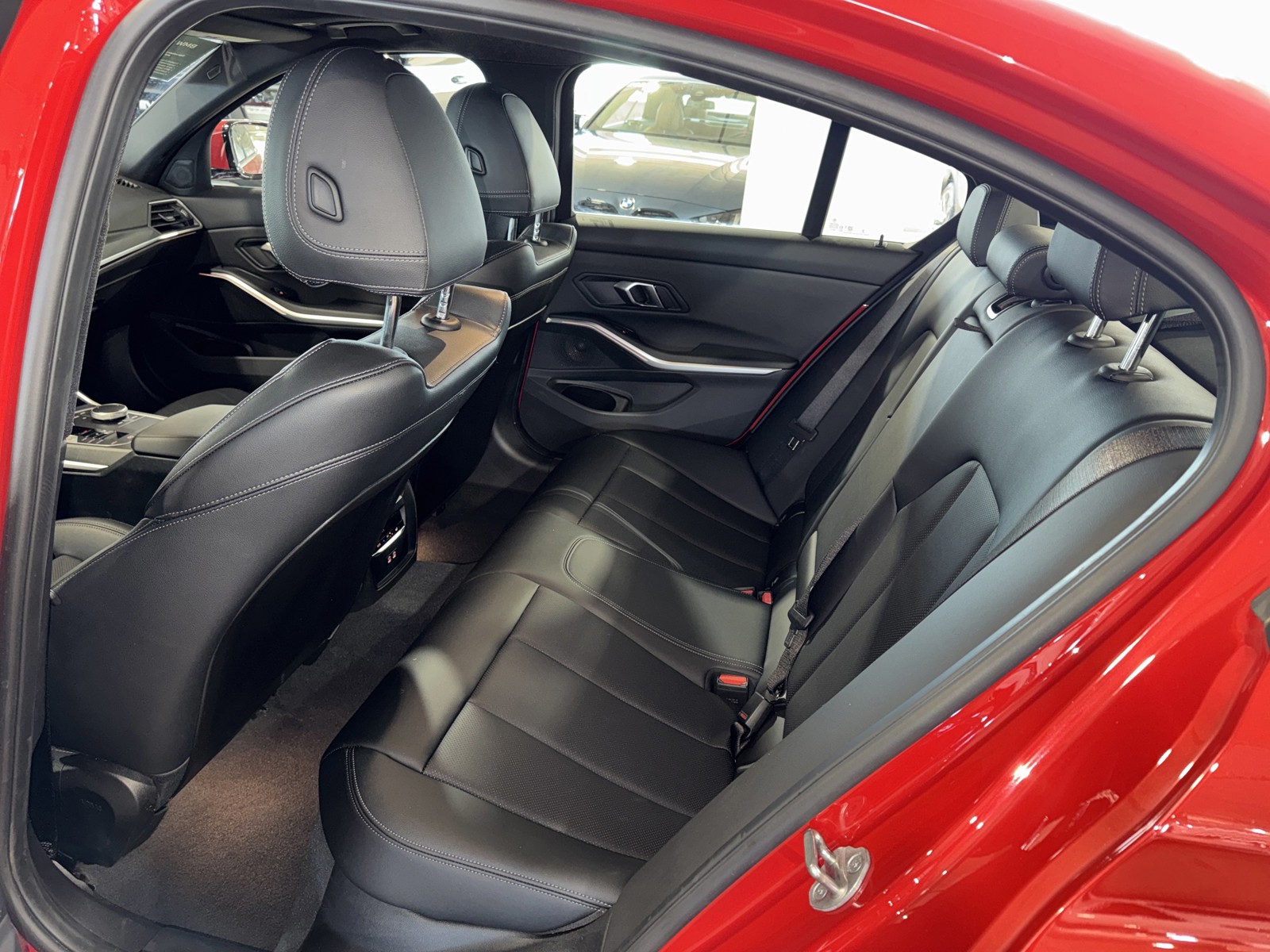 2024 BMW 3 Series - Photo 14