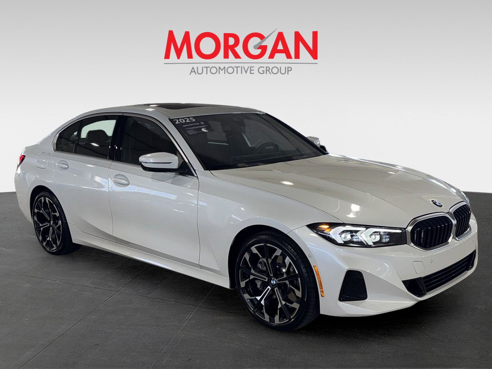 2025 BMW 3 Series - Photo 2